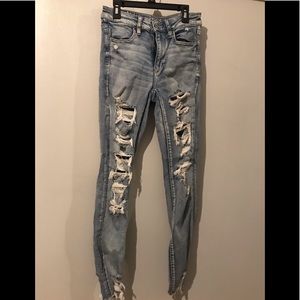 American Eagle skinny, ripped jeans